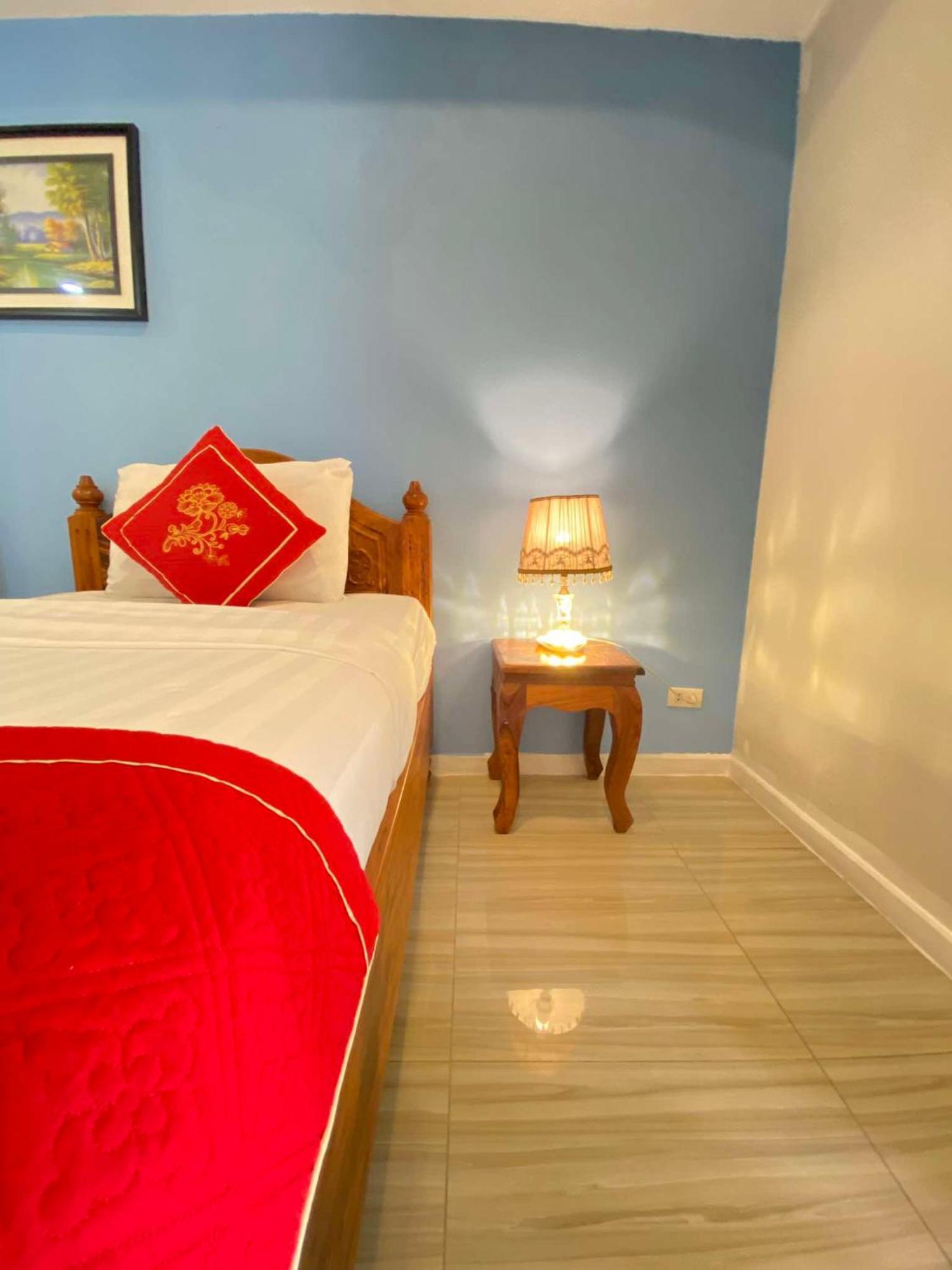 Golden Lotus Namkhan View Luang Prabang Exterior photo